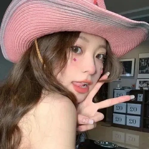 最近，我的妹妹有点怪